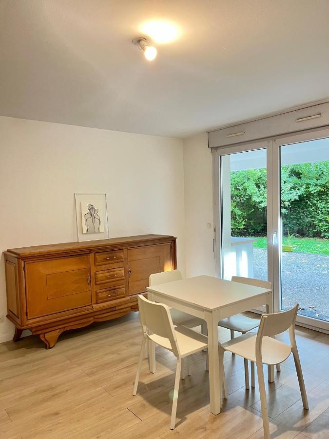 Le 4bis C - Grand Jardin Et Parking Appartement *